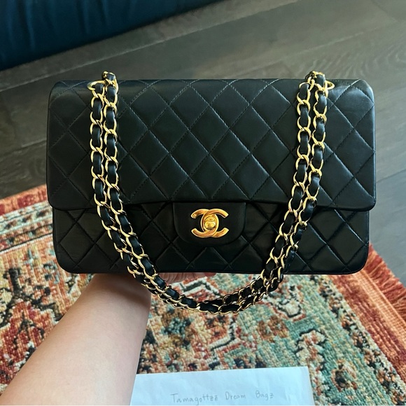 CHANEL Handbags - Chanel Classic Vintage Medium Double Flap Bag